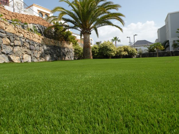 artificial-lawn-hotel-silk35-spain